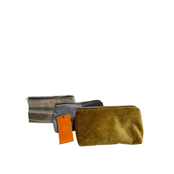 NEW SUNSETS OF NAPLES small make up bags set of 3 in solids - Picture 1 of 3